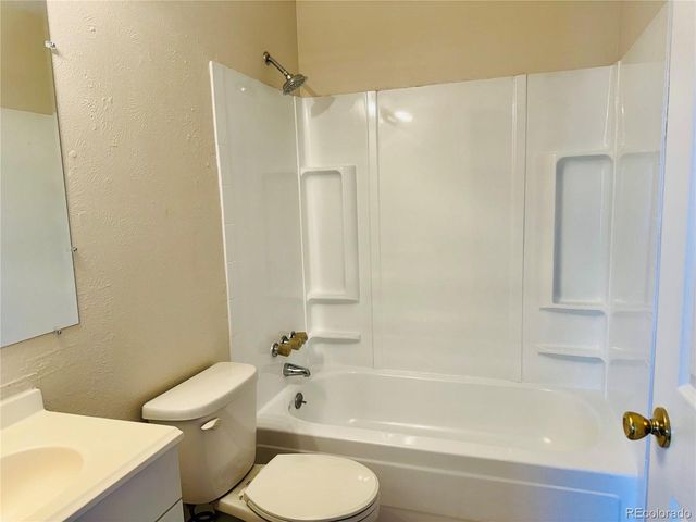 14862 E Elk Pl, Denver, CO 80239
