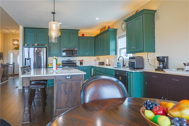 15550 Lovers Lane, Excelsior Springs, MO 64024