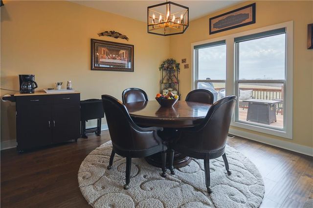 15550 Lovers Lane, Excelsior Springs, MO 64024