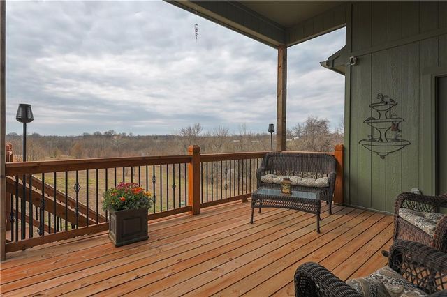 15550 Lovers Lane, Excelsior Springs, MO 64024