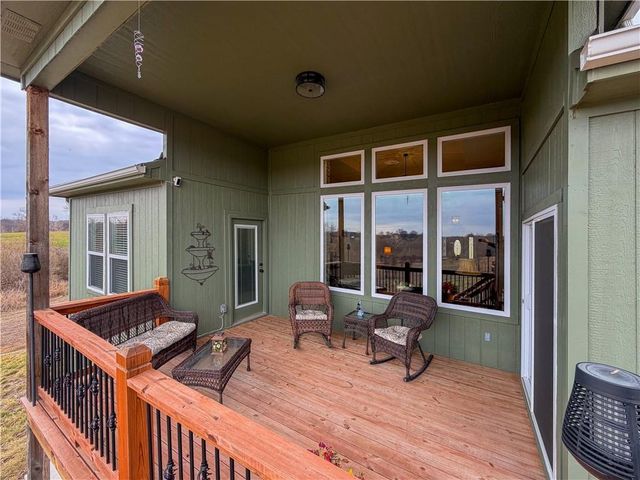 15550 Lovers Lane, Excelsior Springs, MO 64024