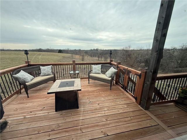 15550 Lovers Lane, Excelsior Springs, MO 64024