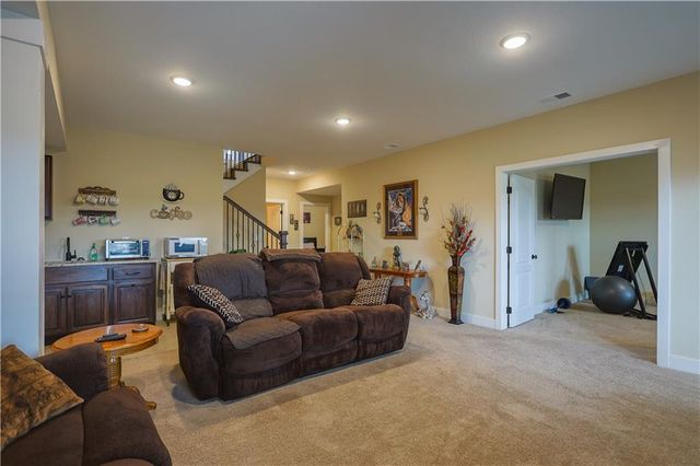 15550 Lovers Lane, Excelsior Springs, MO 64024