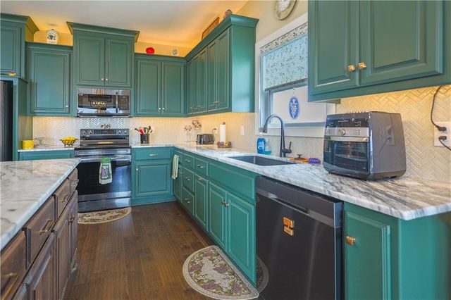 15550 Lovers Lane, Excelsior Springs, MO 64024