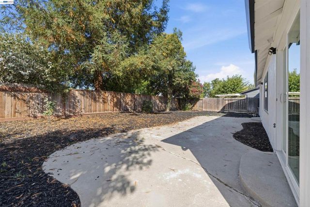 1859 Lynwood Dr, Concord, CA 94519