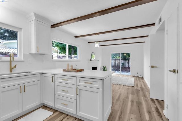 1859 Lynwood Dr, Concord, CA 94519