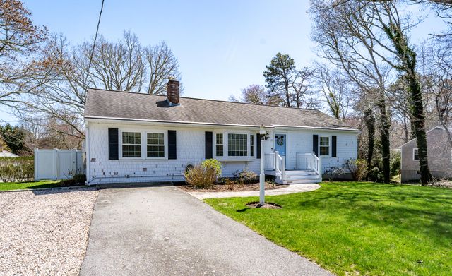 73 Swift Brook Road, South Yarmouth, MA 02664
