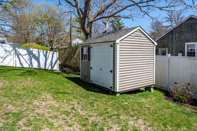 73 Swift Brook Road, South Yarmouth, MA 02664