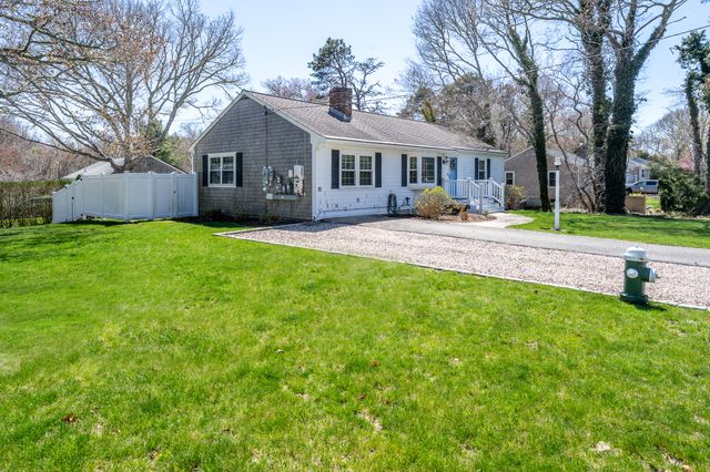 73 Swift Brook Road, South Yarmouth, MA 02664
