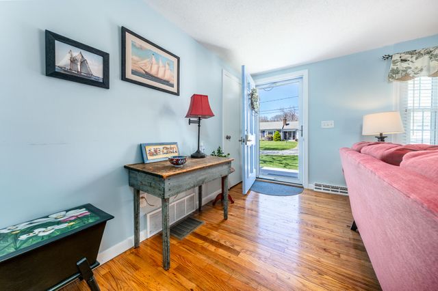 73 Swift Brook Road, South Yarmouth, MA 02664