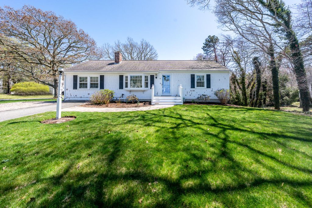 73 Swift Brook Road, South Yarmouth, MA 02664
