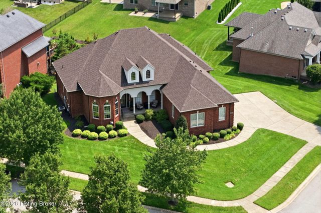 10511 Vista Hills Blvd, Louisville, KY 40291
