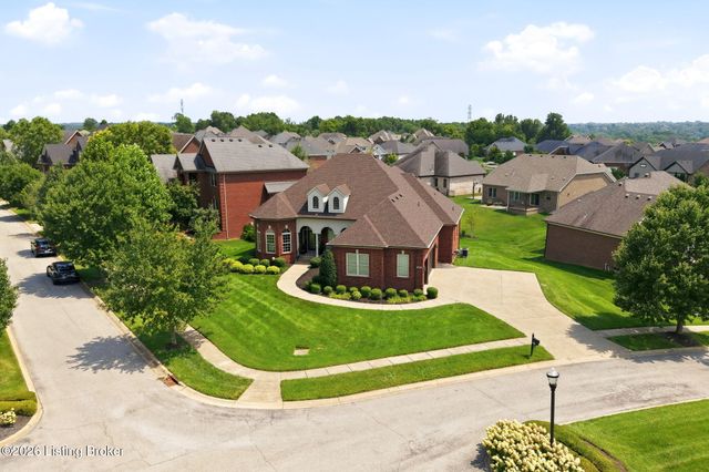 10511 Vista Hills Blvd, Louisville, KY 40291