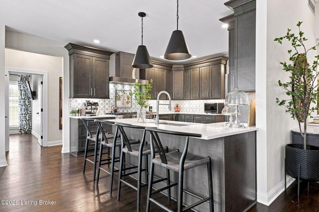 10511 Vista Hills Blvd, Louisville, KY 40291