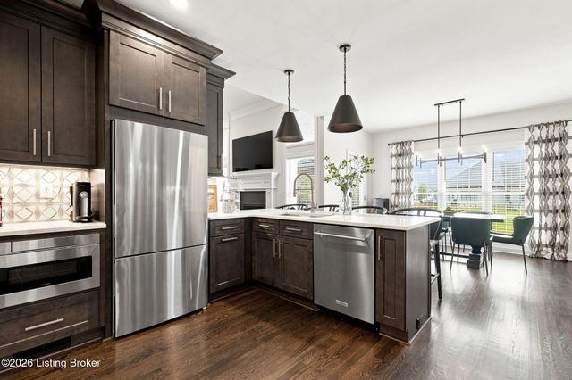 10511 Vista Hills Blvd, Louisville, KY 40291