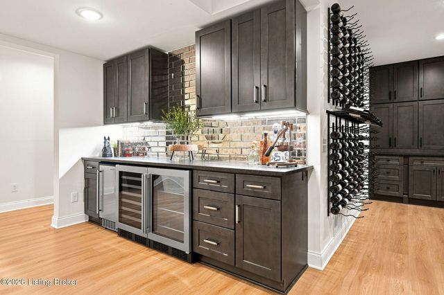 10511 Vista Hills Blvd, Louisville, KY 40291
