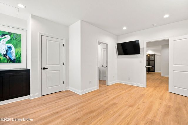 10511 Vista Hills Blvd, Louisville, KY 40291