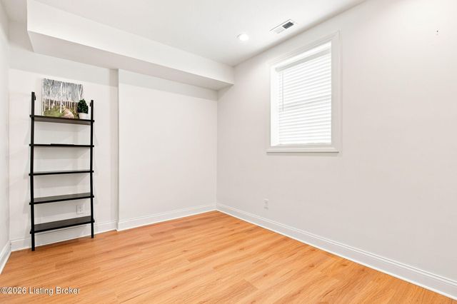 10511 Vista Hills Blvd, Louisville, KY 40291