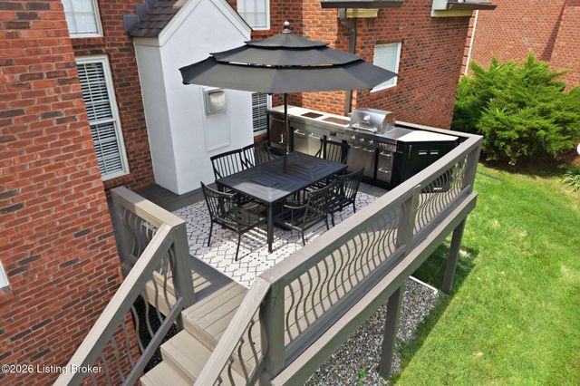 10511 Vista Hills Blvd, Louisville, KY 40291