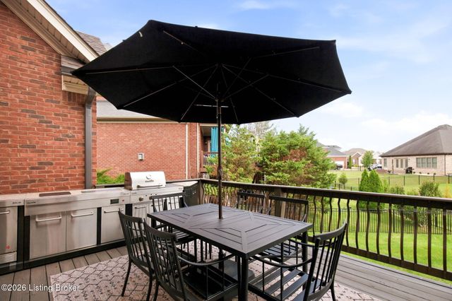 10511 Vista Hills Blvd, Louisville, KY 40291