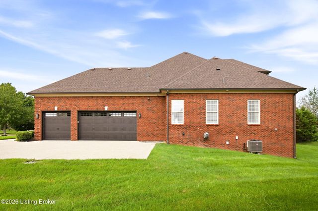 10511 Vista Hills Blvd, Louisville, KY 40291