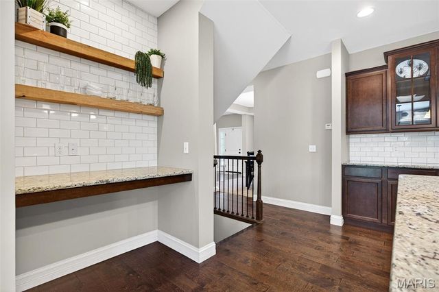 102 Eckstein Lane, Lake St Louis, MO 63367