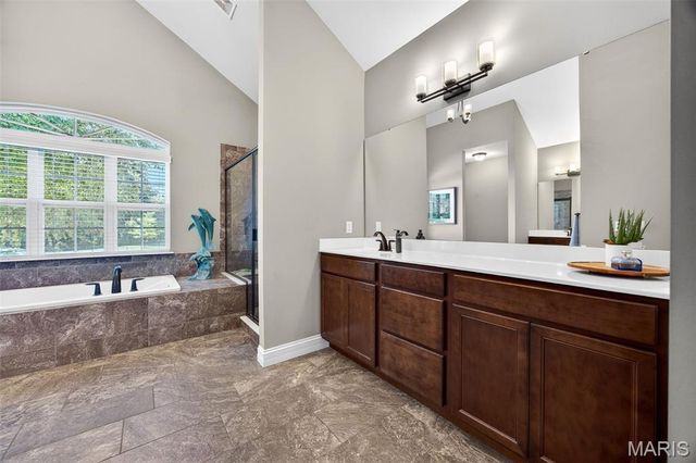 102 Eckstein Lane, Lake St Louis, MO 63367