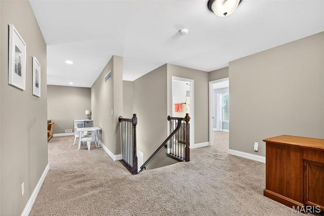 102 Eckstein Lane, Lake St Louis, MO 63367