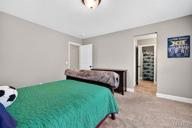 102 Eckstein Lane, Lake St Louis, MO 63367