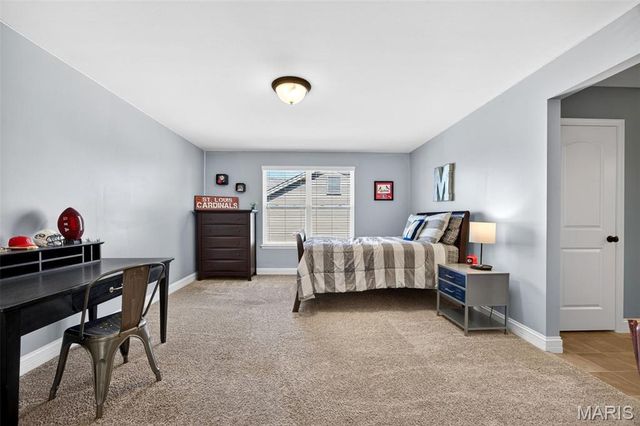 102 Eckstein Lane, Lake St Louis, MO 63367