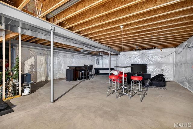 102 Eckstein Lane, Lake St Louis, MO 63367