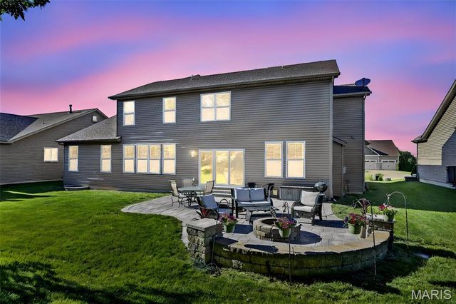 102 Eckstein Lane, Lake St Louis, MO 63367