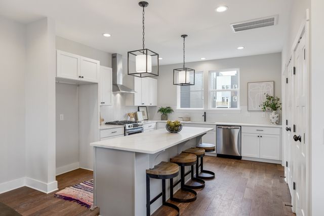 313 Becanni Ln, Nashville, TN 37209