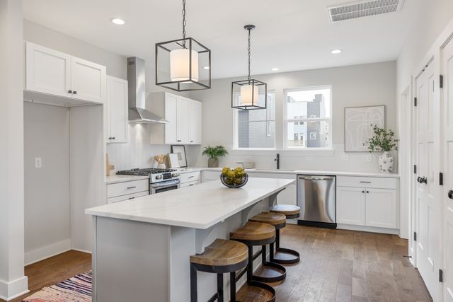 313 Becanni Ln, Nashville, TN 37209