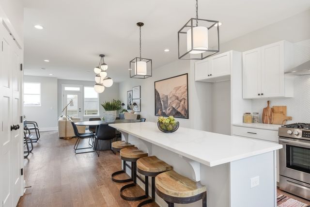 313 Becanni Ln, Nashville, TN 37209