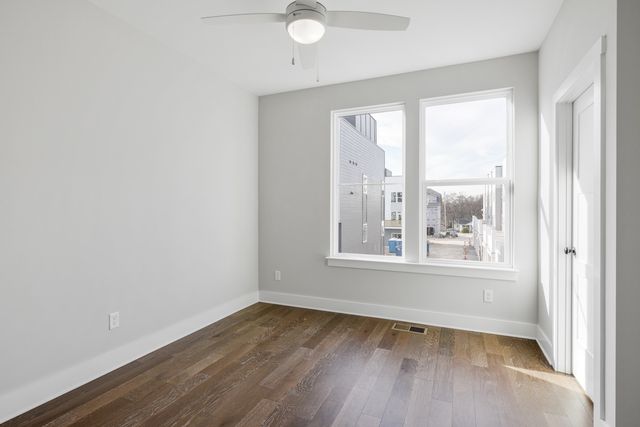 313 Becanni Ln, Nashville, TN 37209