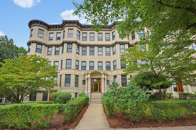 1868 Commonwealth Ave 9, Boston, MA 02135