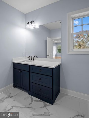 212 INGLESIDE AVE, Pennington, NJ 08534