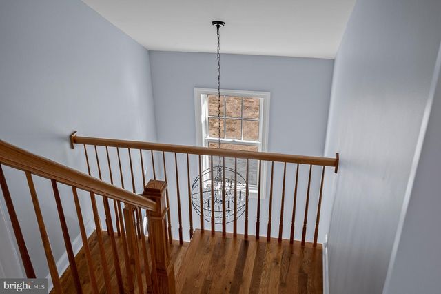 212 INGLESIDE AVE, Pennington, NJ 08534