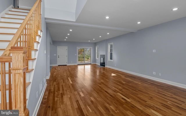 212 INGLESIDE AVE, Pennington, NJ 08534