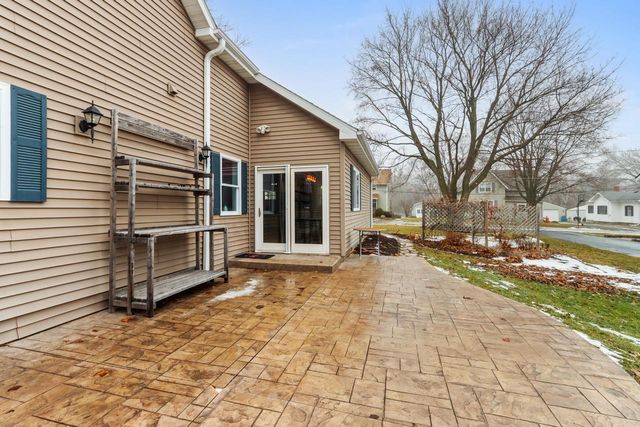 163 Fontana AVENUE, Fontana, WI 53125