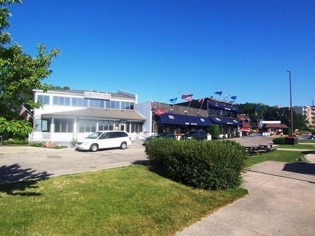 163 Fontana AVENUE, Fontana, WI 53125