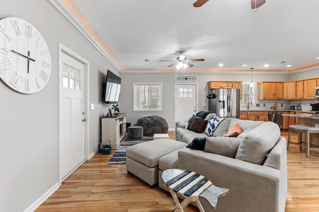 163 Fontana AVENUE, Fontana, WI 53125