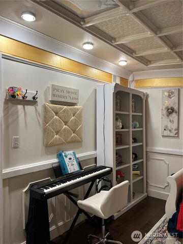 1319 E 66th Street, Tacoma, WA 98404