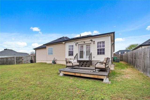 676 Brimwood Street, Centerton, AR 72719