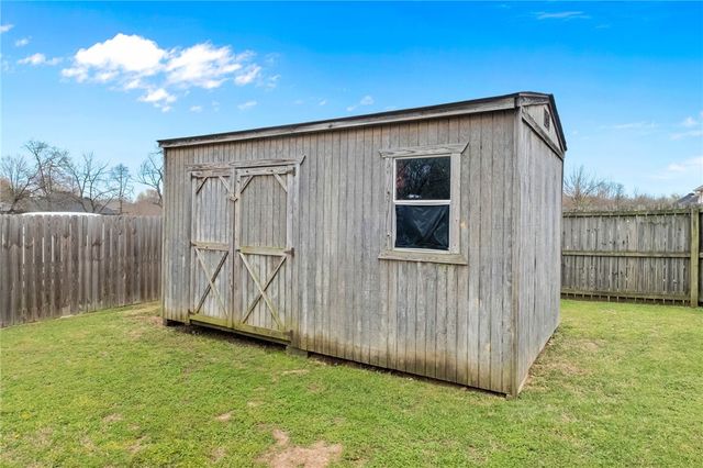 676 Brimwood Street, Centerton, AR 72719