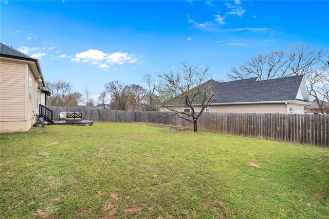 676 Brimwood Street, Centerton, AR 72719