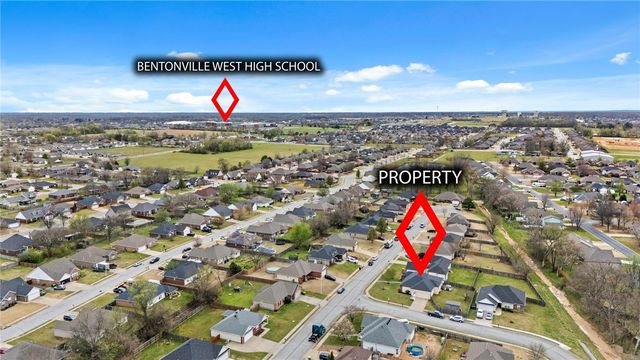 676 Brimwood Street, Centerton, AR 72719