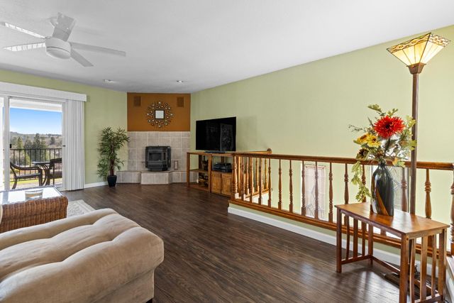 23183 Cypress Point Ct, Auburn, CA 95602