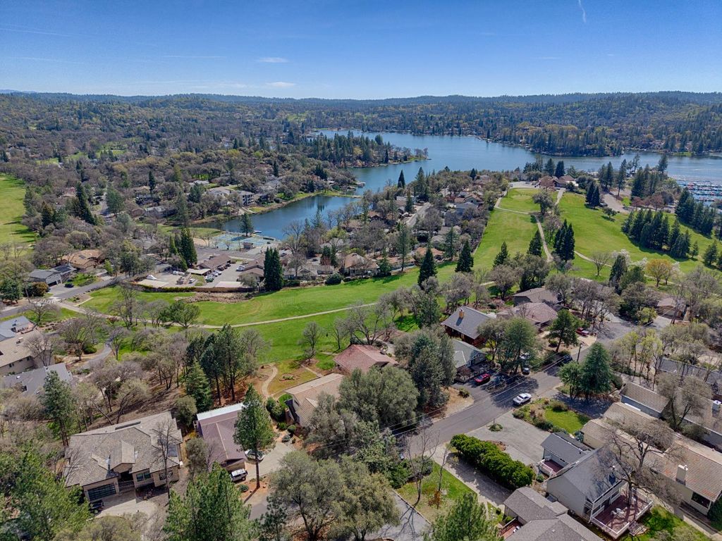 23183 Cypress Point Ct, Auburn, CA 95602